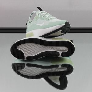 SOLD. Nike Air Max Dia'